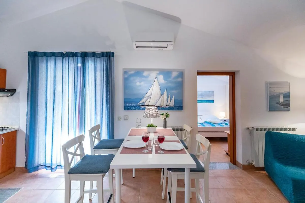 Apartments Mario 1253 Barbariga Croatia