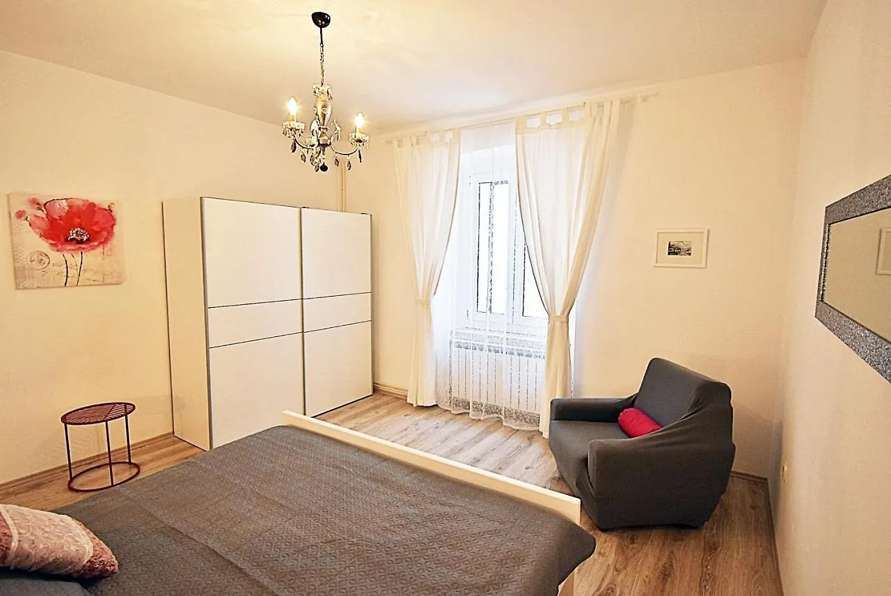 Apartments Mario 1253 Barbariga Croatia