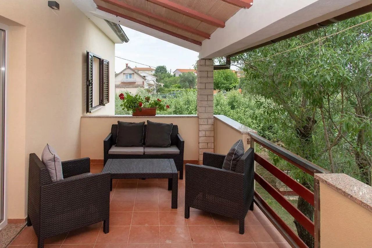 Apartments Mario 1253 Barbariga Croatia
