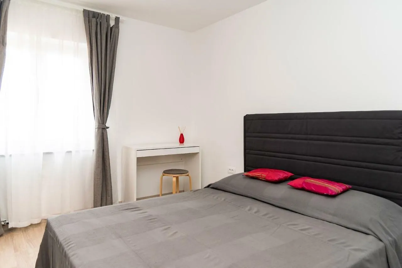 Apartments Mario 1253 Barbariga 0*,  Croatia