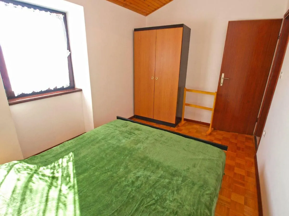 Apartments Mario 1253 Barbariga