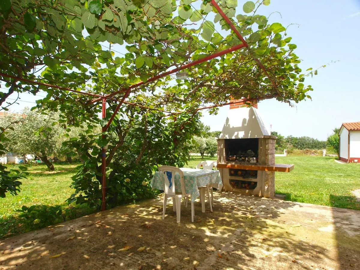 Apartments Mario 1253 Barbariga Croatia